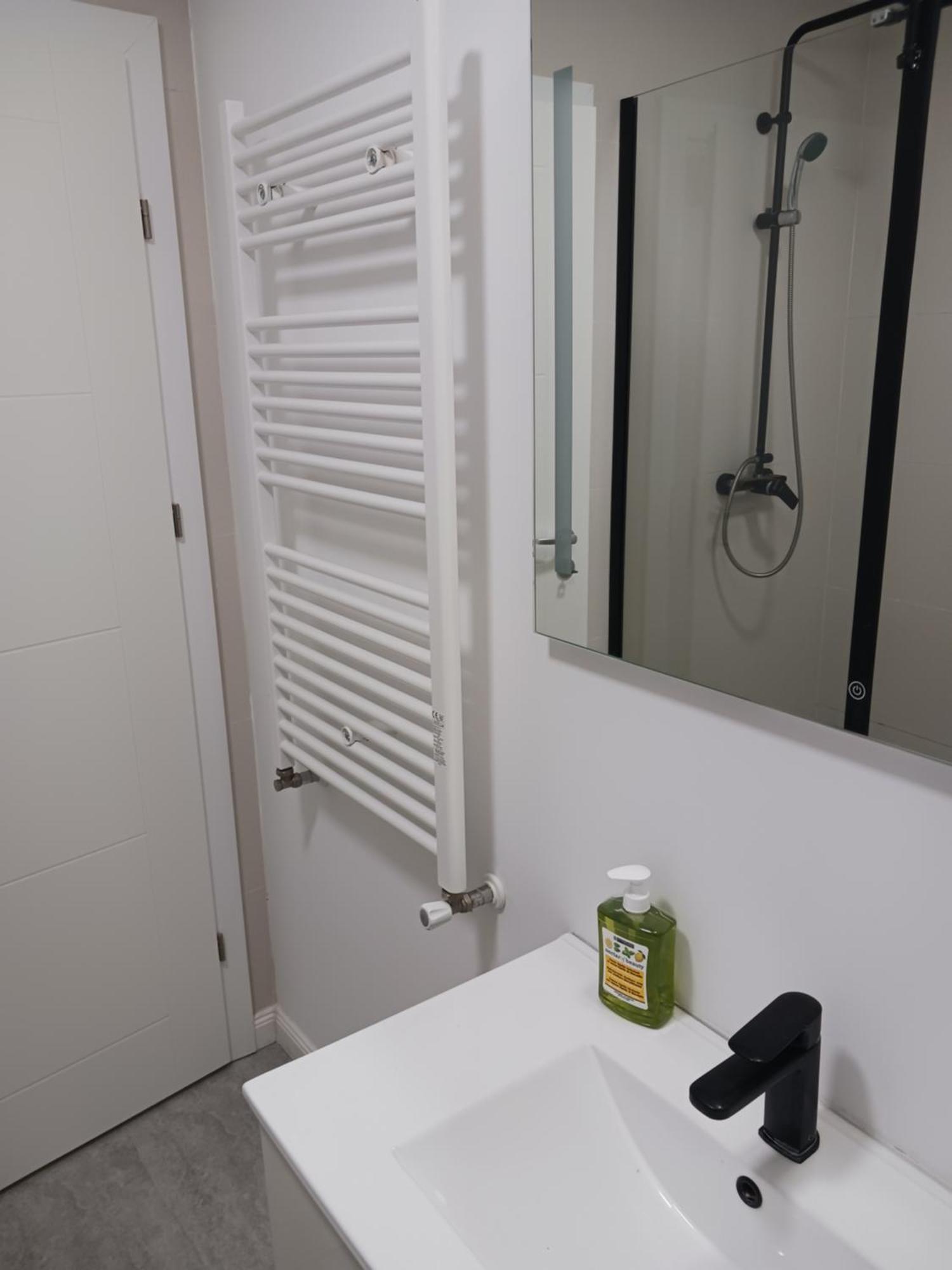 Appartement Myky Mouse Nu Primesc Santieristi Si Petrecareti à Bucarest Extérieur photo